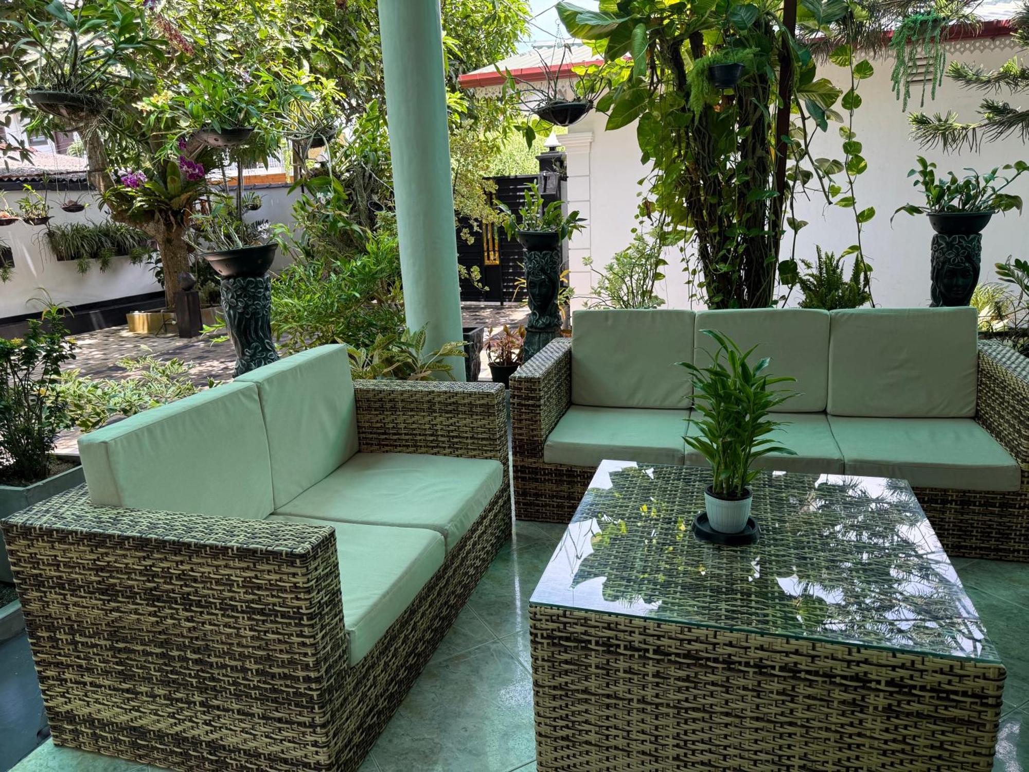 Avon Villa Hikkaduwa Exterior foto